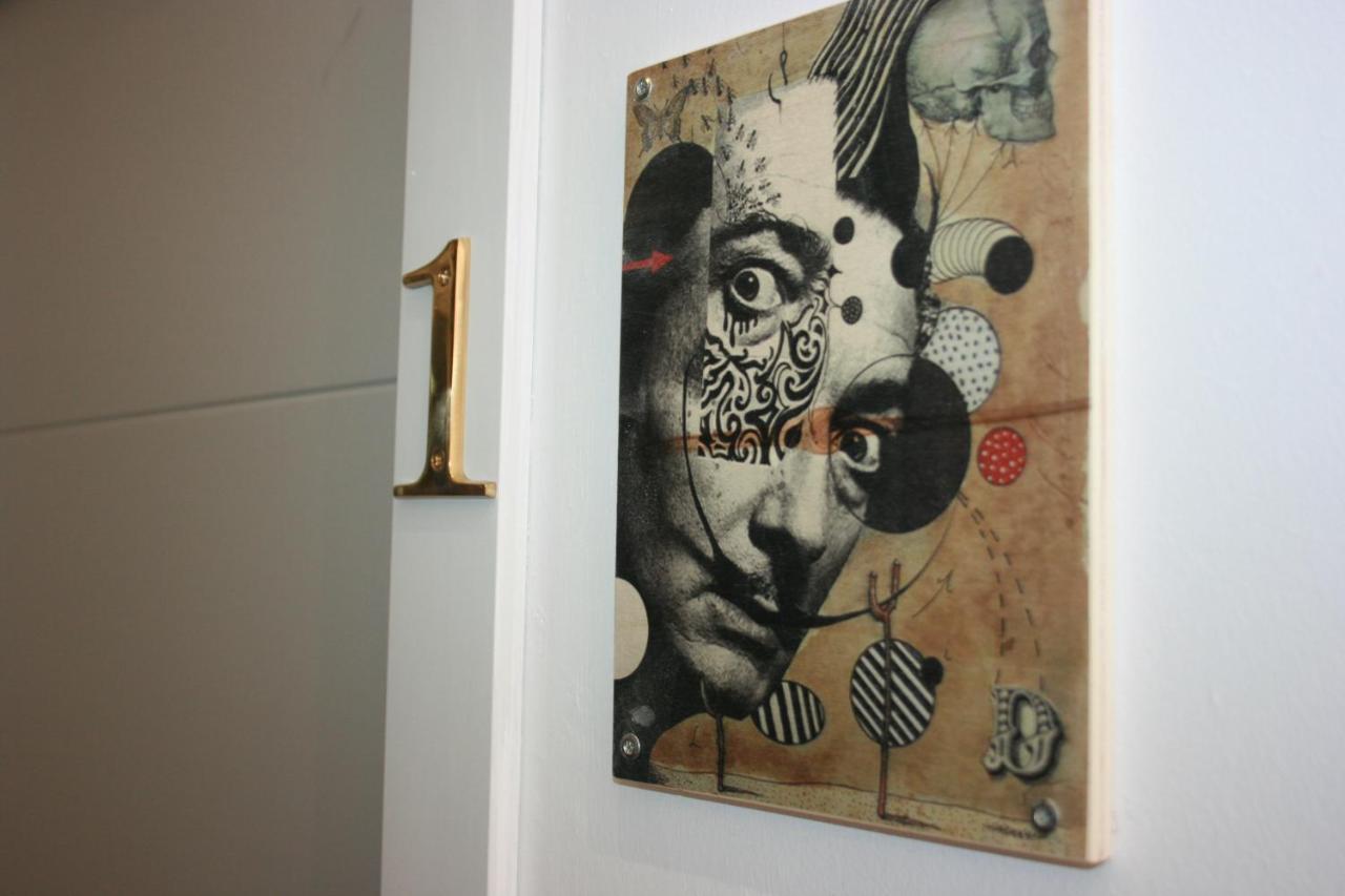 Golondrinas De Malaga "Apartamentos Con Mucho Arte" Y Terraza Solarium En Coliving エクステリア 写真