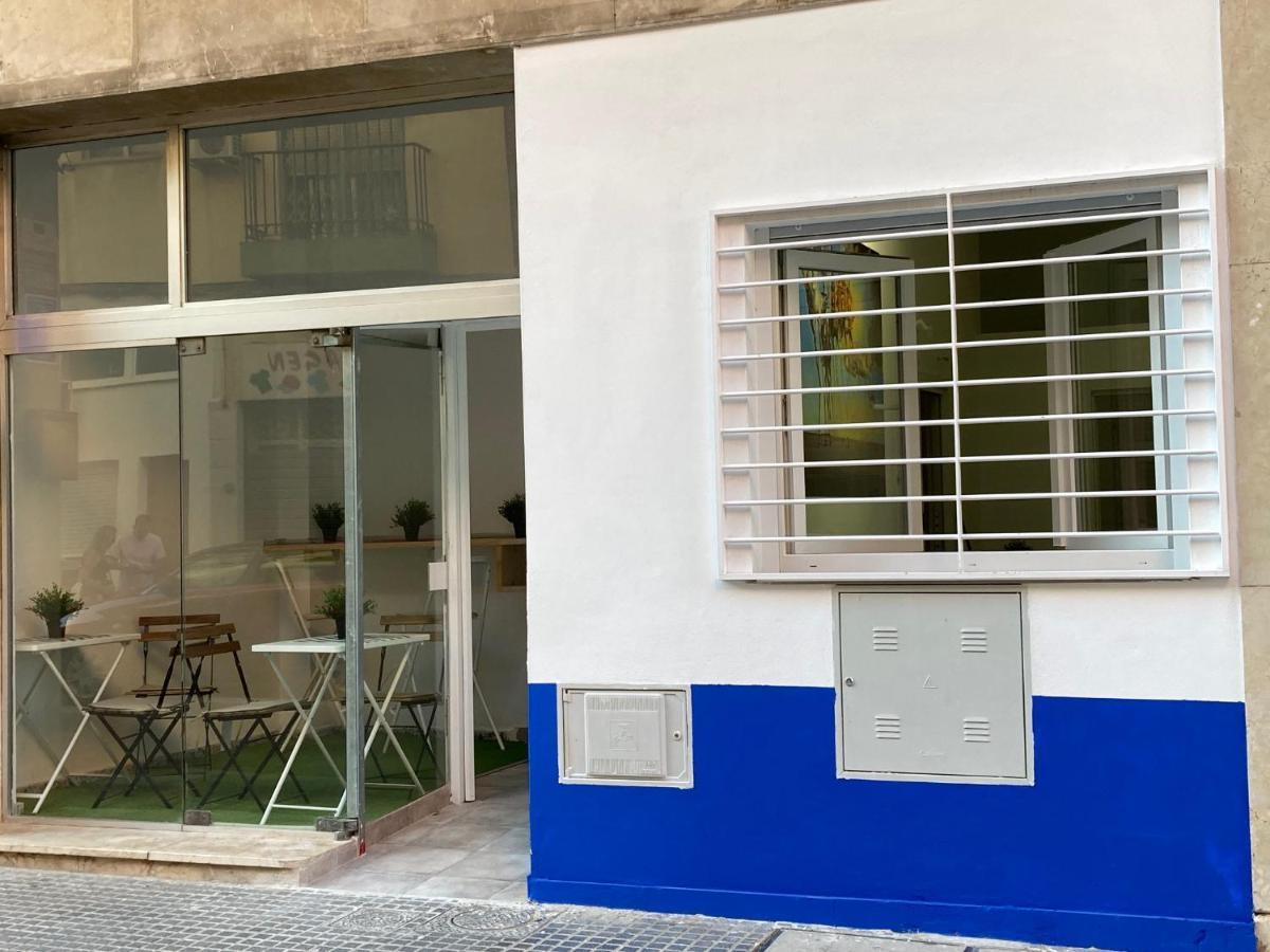 Golondrinas De Malaga "Apartamentos Con Mucho Arte" Y Terraza Solarium En Coliving エクステリア 写真