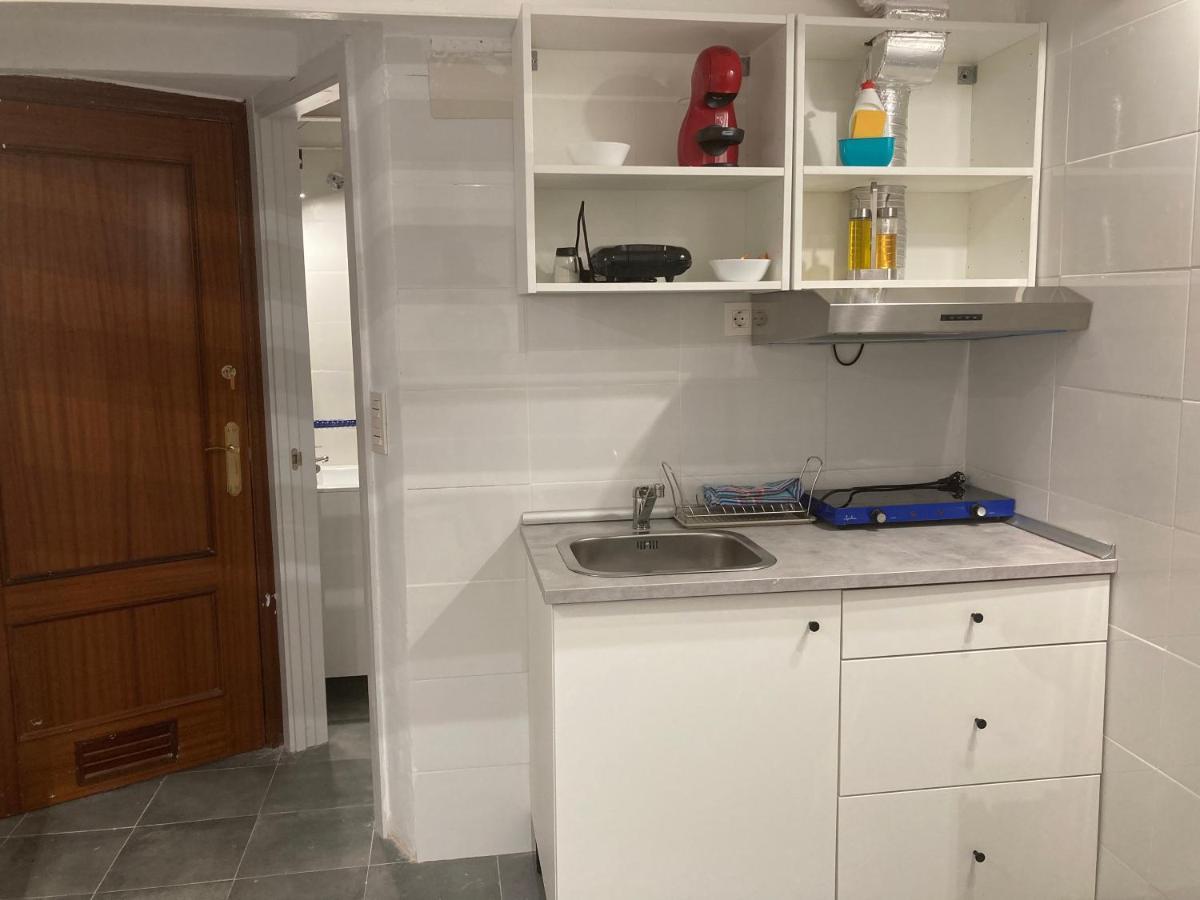 Golondrinas De Malaga "Apartamentos Con Mucho Arte" Y Terraza Solarium En Coliving エクステリア 写真